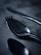 Table Noir - Bestick 108 - NOIR