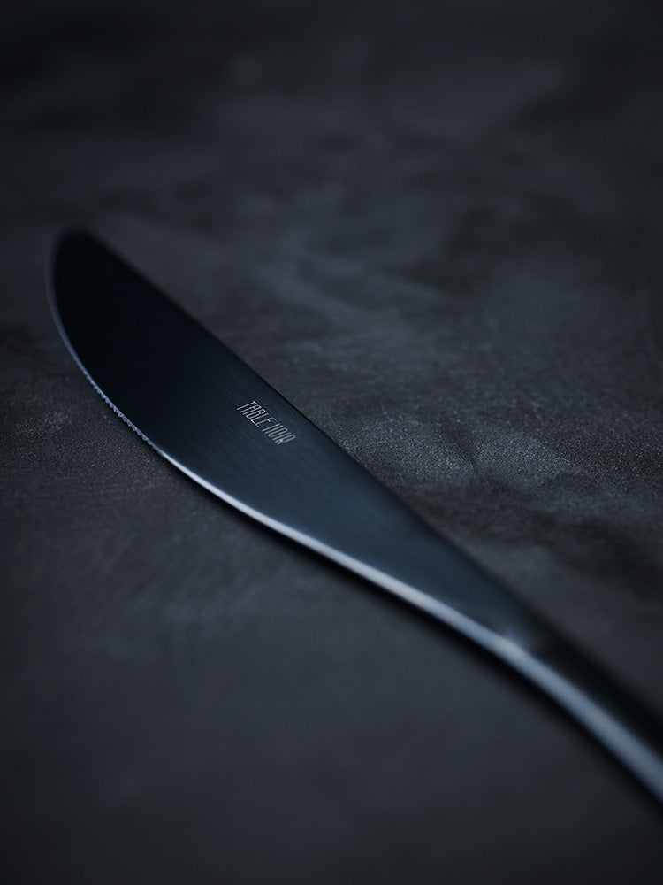 Table Noir - Bestick 108 - NOIR