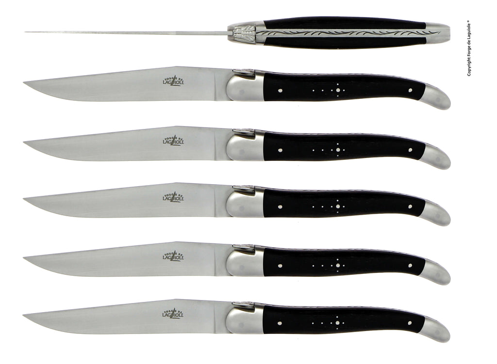 Forge De Laguiole-knivar med ebenholtshandtag och satinfinish i rostfritt stål