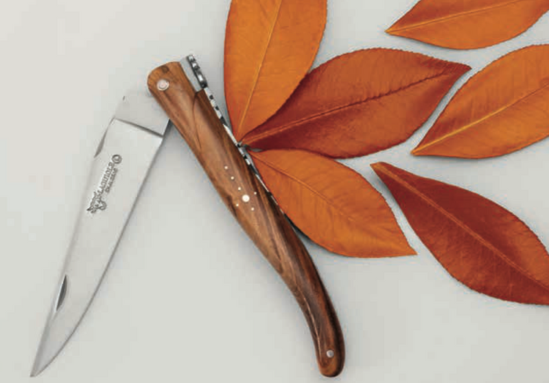 Laguiole En Aubrac – Fällkniv i Pistageträ – 12 cm