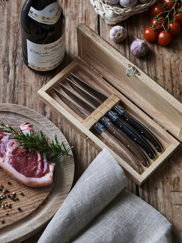 Laguiole Le couteau blandat trä (Ebenholts, Wenge, Valnöt, Ek)
