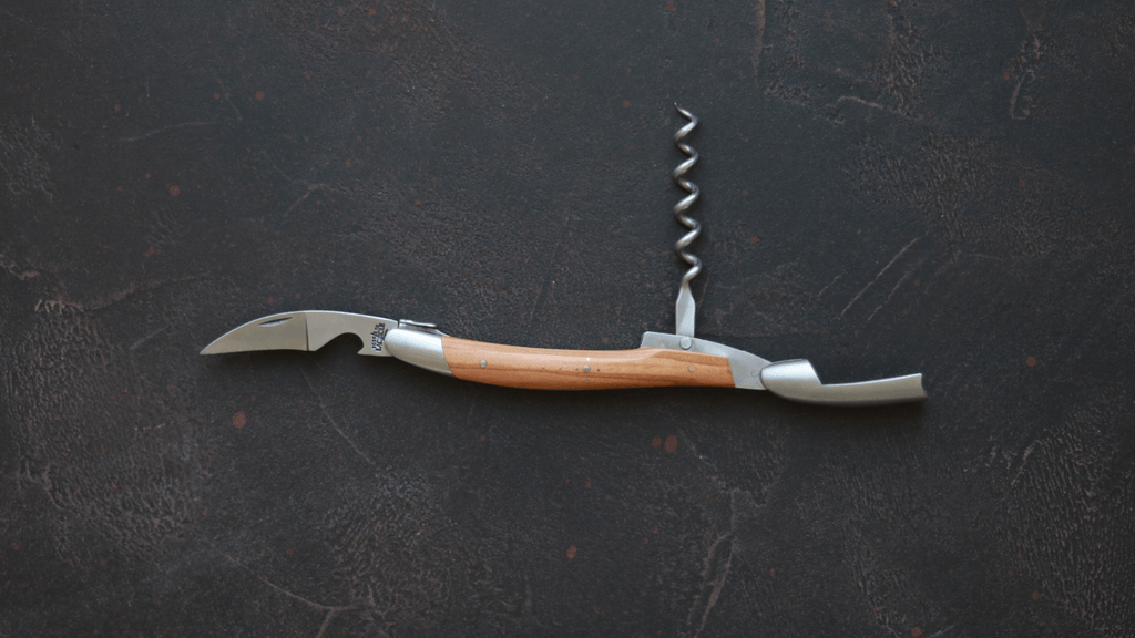 Forge De Laguiole Sommelier Korkskruv med olivträ och satinfinish