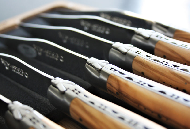 Laguiole En Aubrac Olive Wood Steak Knivar